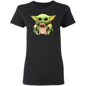 Baby Yoda Hug Pug Dog T-Shirts 17