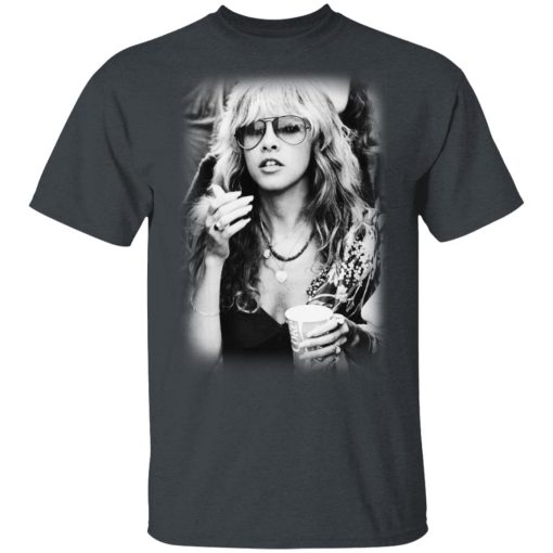 Stevie Nicks Smoking Young Vintage Fleet Mac T-Shirts - Image 2